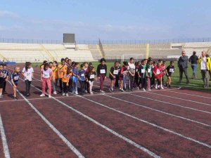 Cumhuriyet Bayramı Etkinlikleri Çerçevesinde Atletizm Yarışı Düzenlendi