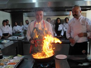 Batman’da Öğrenciler 2 Bin Yıllık Anadolu Lezzetlerini Öğreniyor