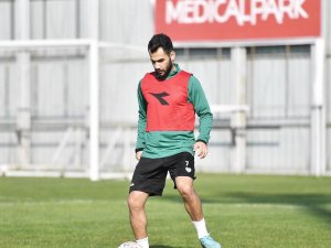 Bursaspor’da İ̇negölspor Maçı Hazırlıkları Devam Ediyor
