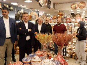 İ̇bb Başkanı İ̇mamoğlu Erzincan’da Esnafla Buluştu