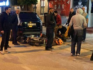 Motosikletli Gencin Ölümden Döndüğü Kaza Kamerada