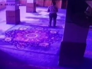 Namaz Kılarken Kalp Krizi Geçiren Adam Hayatını Kaybetti, O Anlar Kameraya Yansıdı