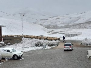 Gümüşhane’nin Yükseklerinde Kar Yağışı