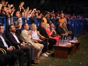Akdeniz Üniversitesi’nde Sena Şener Konseri