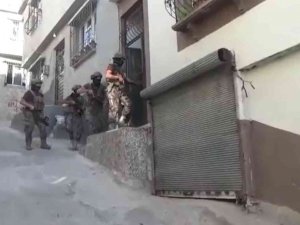 Nevruz Kutlamalarında Terör Propagandasına 8 Gözaltı