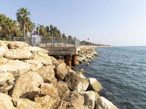 Adnan Menderes Bulvarında Dolgu Çalışması Yapıldı