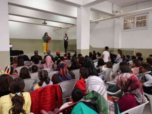 Çocuklar Tiyatroyla Buluştu