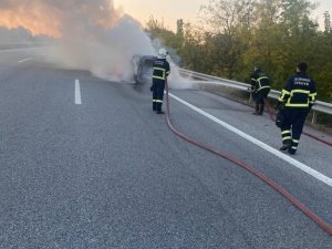 Kırklareli’nde Seyir Halindeki Araç Alev Alev Yandı