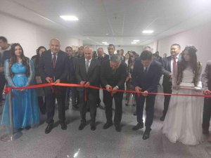 Yazar Nazar Eşenkul’un ’60’ıncı Yılın Hikayelerinden’ Kitabı Tanıtıldı