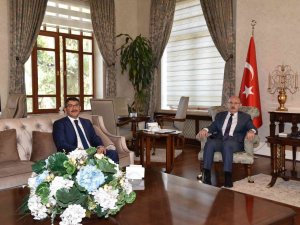 Başkan Çelik’ten Vali Karadeniz’e ‘Manisa’nın Fethi’ Daveti