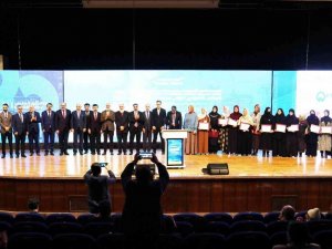 Mardin’de 12 Ülkeden Bilim İnsanlarının Katıldığı ’Uluslararası Beytulmakdis Akademik Sempozyumu’ Başladı