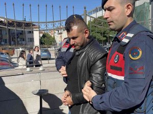 2 Akrabasını Yaralayan Şüpheli Adliyeye Sevk Edildi