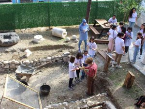 Antakya Bilim Merkezi, Arkeoloji Atölyesiyle Öğrencileri Buluşturuyor