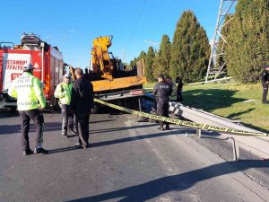 Bariyer İle Çekici Arasında Kalan Motokurye Feci Şekilde Can Verdi