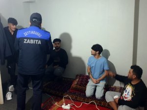 Zeytinburnu’nda Günübirlik Pansiyon Operasyonu: 350 Kaçak Göçmen Yakalandı