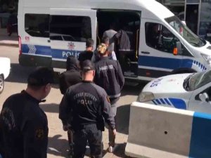 İ̇zmir Polisi Zehir Tacirlerine Göz Açtırmıyor: 4 Gözaltı