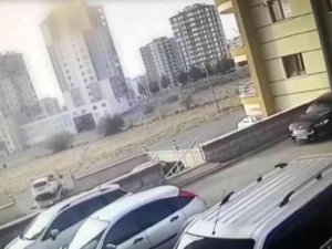 Otomobili Çekici İle Böyle Çaldılar