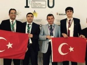 47. Uluslararası Kimya Olimpiyatları’nda Türkiye 4’te 4 Yaptı