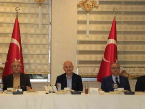 Bakan Soylu Diyarbakır’da Korucu Dernek Başkanlarıyla Bir Araya Geldi