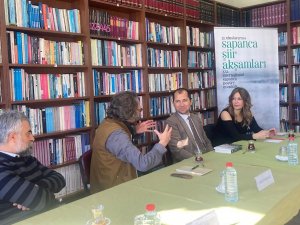 Dünya Şairleri Liselerde Şiiri Konuştu