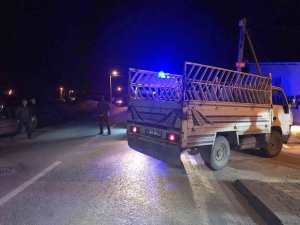 Konya’da Kamyonet İle Motosiklet Çarpıştı: 2 Yaralı