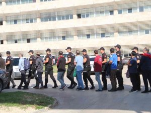 Antalya Merkezli 10 İlde Düzenlenen Fetö Operasyonunda Yakalanan 102 Şüpheliden, 32’sine Tutuklama