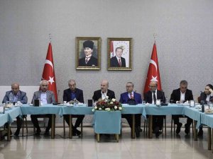 Bakan Soylu Diyarbakır’da Kanaat Önderleriyle Bir Araya Geldi