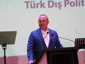 Bakan Çavuşoğlu Üniversite Öğrencileri İle Bir Araya Geldi