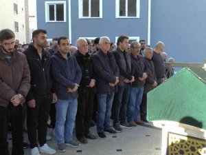 Pendik’teki Silahlı Çatışmada Yoldan Geçerken Vurulan Vatandaş Toprağa Verildi