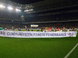 Spor Toto Süper Lig: Fenerbahçe: 0 - Medipol Başakşehir: 0 (Maç Devam Ediyor)