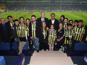 Fenerbahçe, Yaralı Madencilerin Çocuklarını Ağırladı