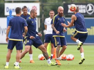 Fenerbahçe, Shakhtar Donetsk Maçı Hazırlıklarını Sürdürüyor