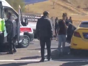 Elazığ’da Trafik Kazası: 2 Yaralı
