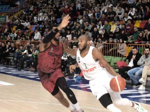 Basketbol Süper Ligi: Konyaspor: 78 - Gaziantep Basketbol: 76