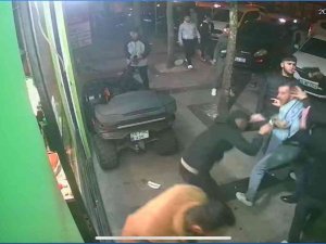 Beyoğlu’nda 10 Kişilik Grup Çiğköftecide Dehşeti Yaşattı