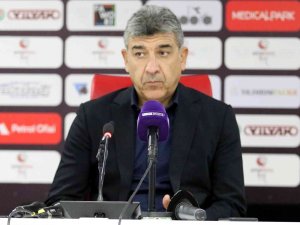 Sait Karafırtınalar: “Uzatmalarda Gelen Golle Alınan Puan Bizim Adımıza Çok Sevindirici”