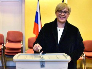 Slovenya’da Cumhurbaşkanlığı Seçimi İkinci Tura Kaldı