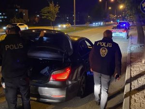 Erzincan’da 5 Sürücüye Alkollü Araç Kullanmaktan, 5 Sürücüye De Trafik Güvenliğini Tehlikeye Sokmaktan Adli İşlem Yapıldı
