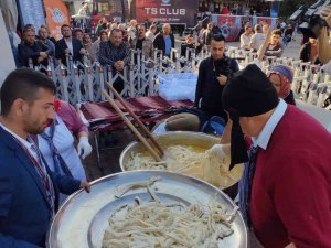 Sultangazi’de Kuymak Festivaline Vatandaşlardan Yoğun İlgi
