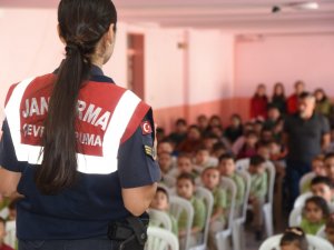 Jandarma Eğitimleriyle, Çocuklar Bilinçleniyor