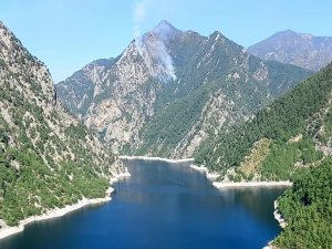 Osmaniye’deki Orman Yangını İkinci Gününde Devam Ediyor