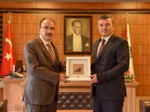 Rektör Beydemir, İ̇l Emniyet Müdürü Bodur İle Bir Araya Geldi