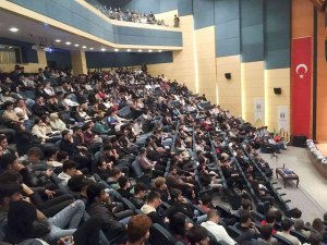 2. Subü Kariyer Zirvesi’ne 3 Bin Öğrenci Katıldı