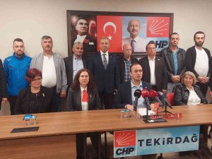 Chp İ̇l Yönetiminin Düşürülmesiyle İstifa Depremi Patlak Verdi