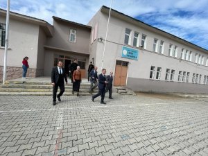 Kaymakam Okan Daştan Okullarda İncelemelerde Bulundu