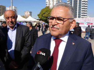 Kayseri Kitap Fuarı Rekorunu Tazeledi: 935 Bin Kişi Ziyaret Etti