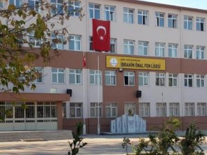 Okulun Camından Düşen Öğrenciden 1 Ay Sonra Acı Haber Geldi
