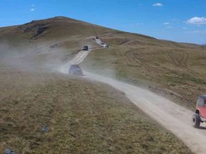 Off-road Tutkunlarından Giresun Yaylalarında Sonbahar Safarisi