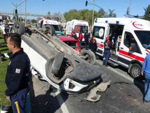 Kütahya’da 5 Aracın Karıştığı Zincirleme Trafik Kazası: 1 Yaralı