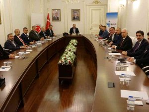 Vali Polat, “Sanayileşme Yolunda Hızla İlerliyoruz”